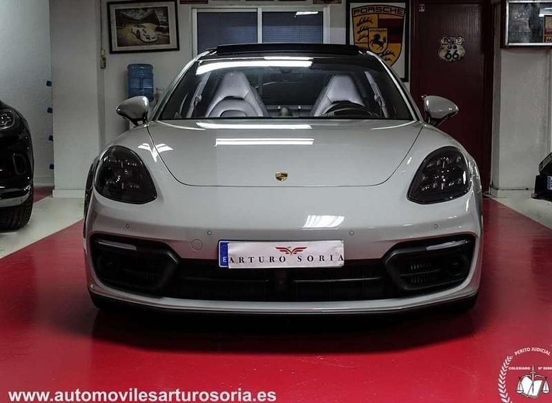 Usado Porsche Panamera Sport Turismo 560 CV (411 kW) 2021 Gris Familiar