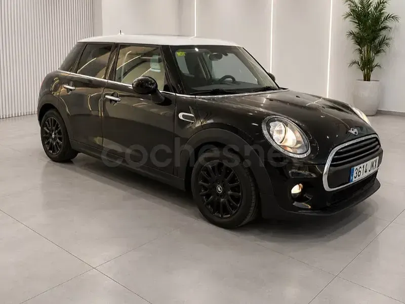 Usado Mini Cooper D 116 CV (85 kW) 2015 Negro Utilitario