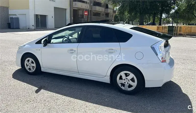 Usado Toyota Prius Advance 136 CV (100 kW) 2009 Blanco Utilitario