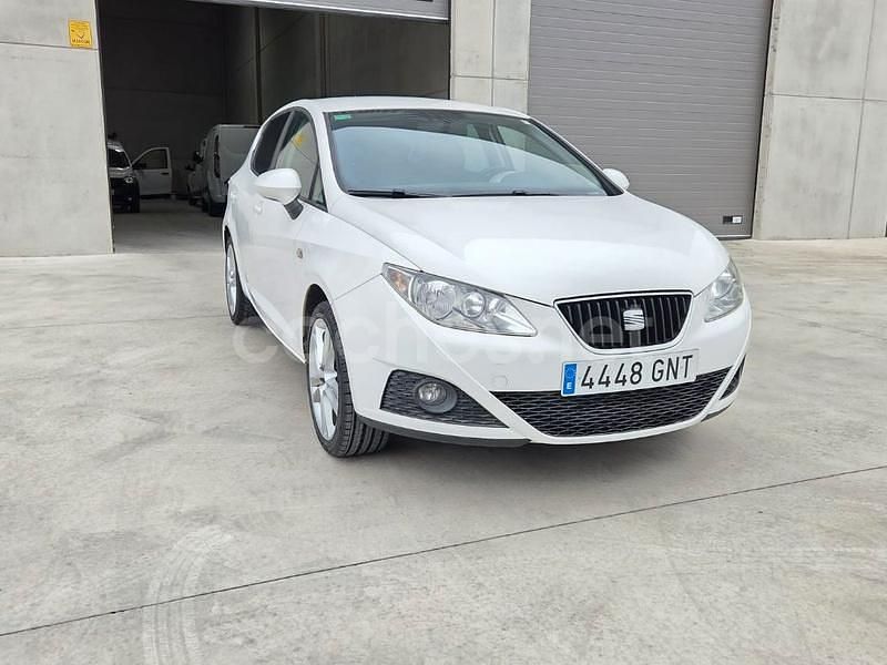 Usado Seat Ibiza Sport 86 CV (63 kW) 2009 Blanco Berlina