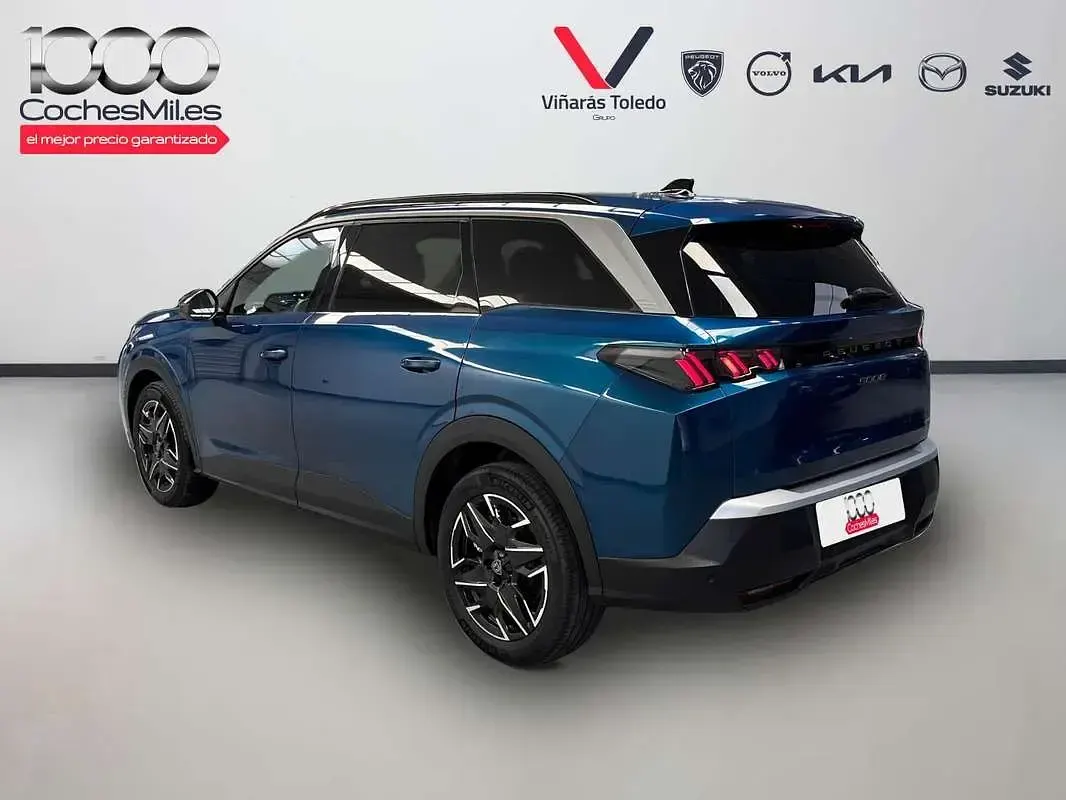Usado Peugeot 5008 Allure 136 CV (100 kW) 2025 Azul SUV