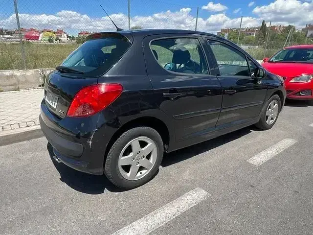Begagnad Peugeot 207 Sport 95 HK (69 kW) 2009 Svart Halvkombi