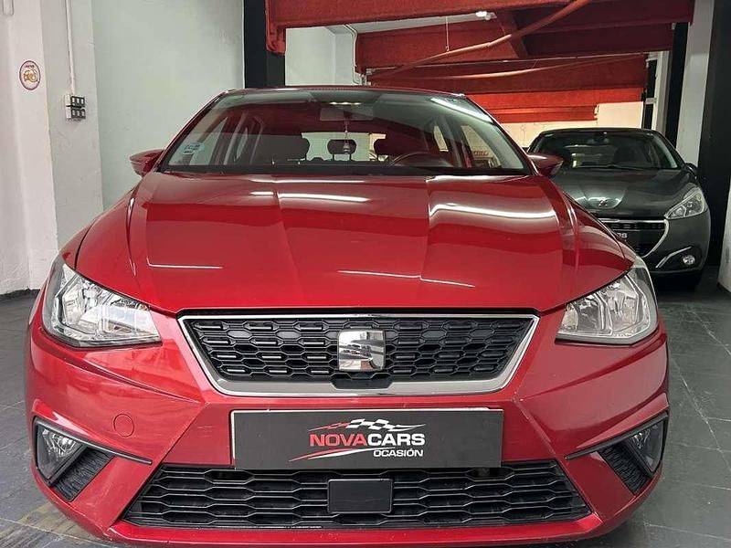 Usado Seat Ibiza CONNECT 75 CV (55 kW) 2018 Rojo Utilitario