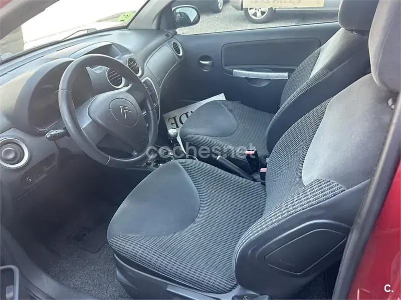Usado Citroën C2 75 CV (55 kW) 2006 Rojo Utilitario