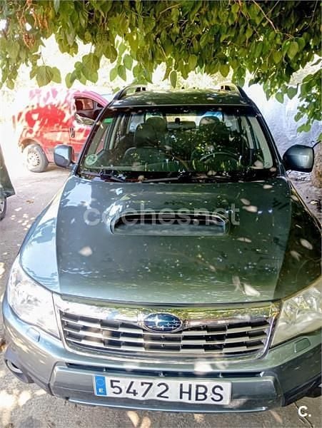 Usado Subaru Forester 147 CV (108 kW) 2011 Gris / plata SUV