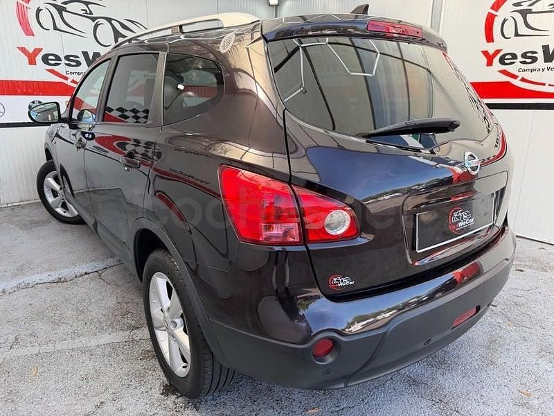Usado Nissan Qashqai +2 Premium Edition 106 CV (77 kW) 2009 Violeta / lila SUV