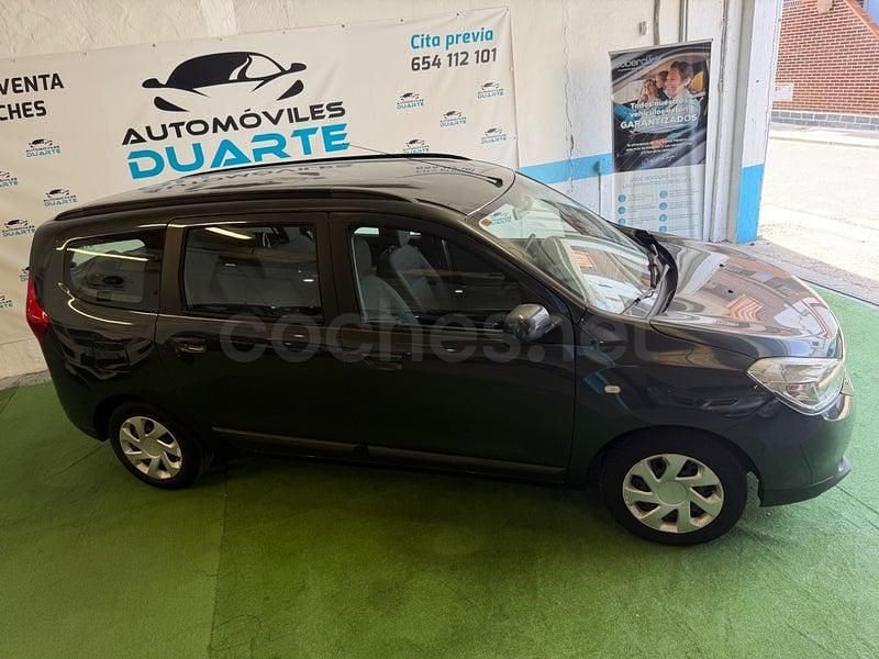 Usado Dacia Lodgy Lauréate 115 CV (84 kW) 2016 Gris / plata Monovolumen