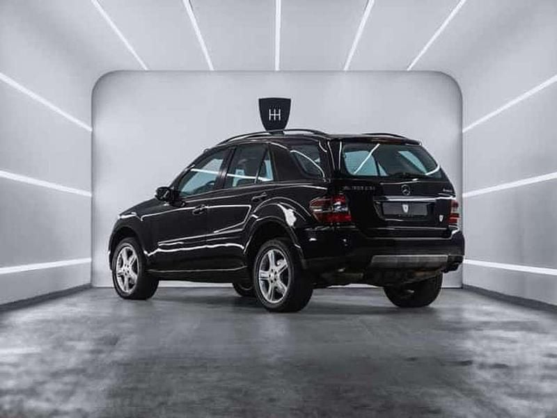 Usado Mercedes ML320 224 CV (164 kW) 2008 Negro SUV