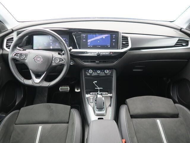 Usado Opel Grandland X GSe 300 CV (220 kW) 2023 Arktis white SUV