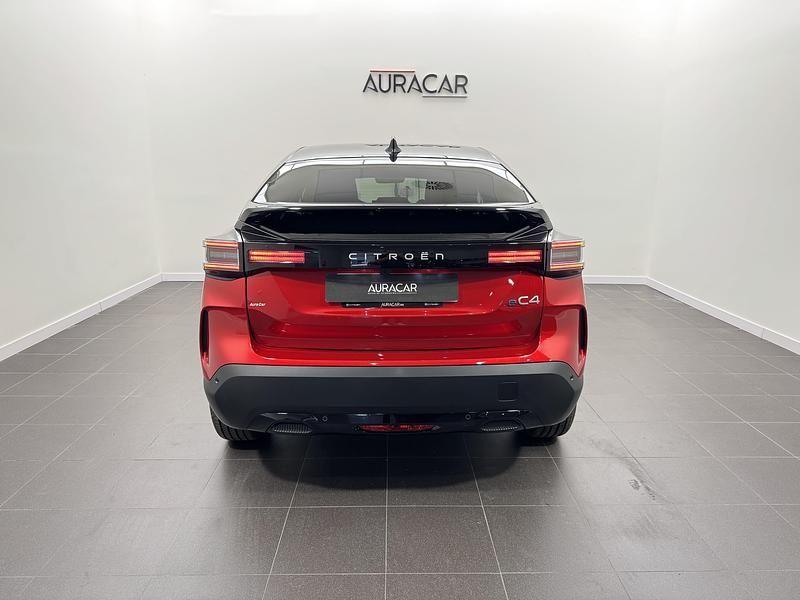 Usado Citroën e-C4 114 kW (156 CV) 2025 Rojo