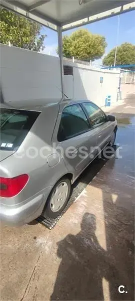 Usado Citroën Xsara Seduction 71 CV (52 kW) 1998 Gris / plata Berlina