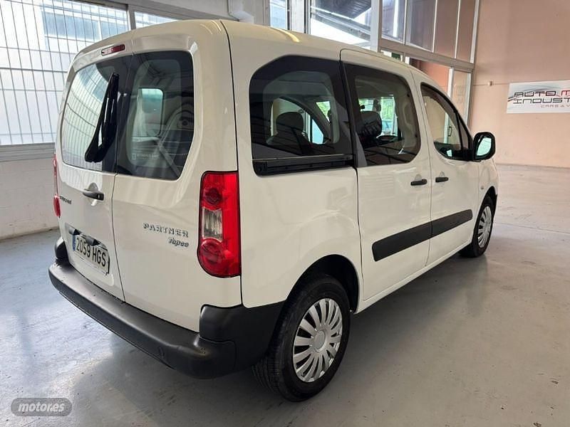 Usado Peugeot Partner Active 92 CV (67 kW) 2012 Blanco Monovolumen