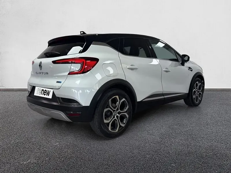 Usado Renault Captur Zen 145 CV (106 kW) 2022 Blanco SUV