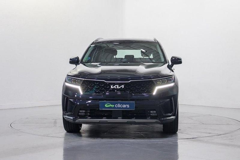 Usado Kia Sorento 230 CV (169 kW) 2023 Gris / plata SUV