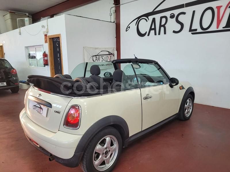 Usado Mini One Cabriolet 98 CV (72 kW) 2010 Beige Descapotable
