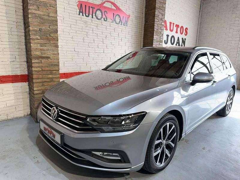 Usado VW Passat Executive 150 CV (110 kW) 2020 Gris Berlina