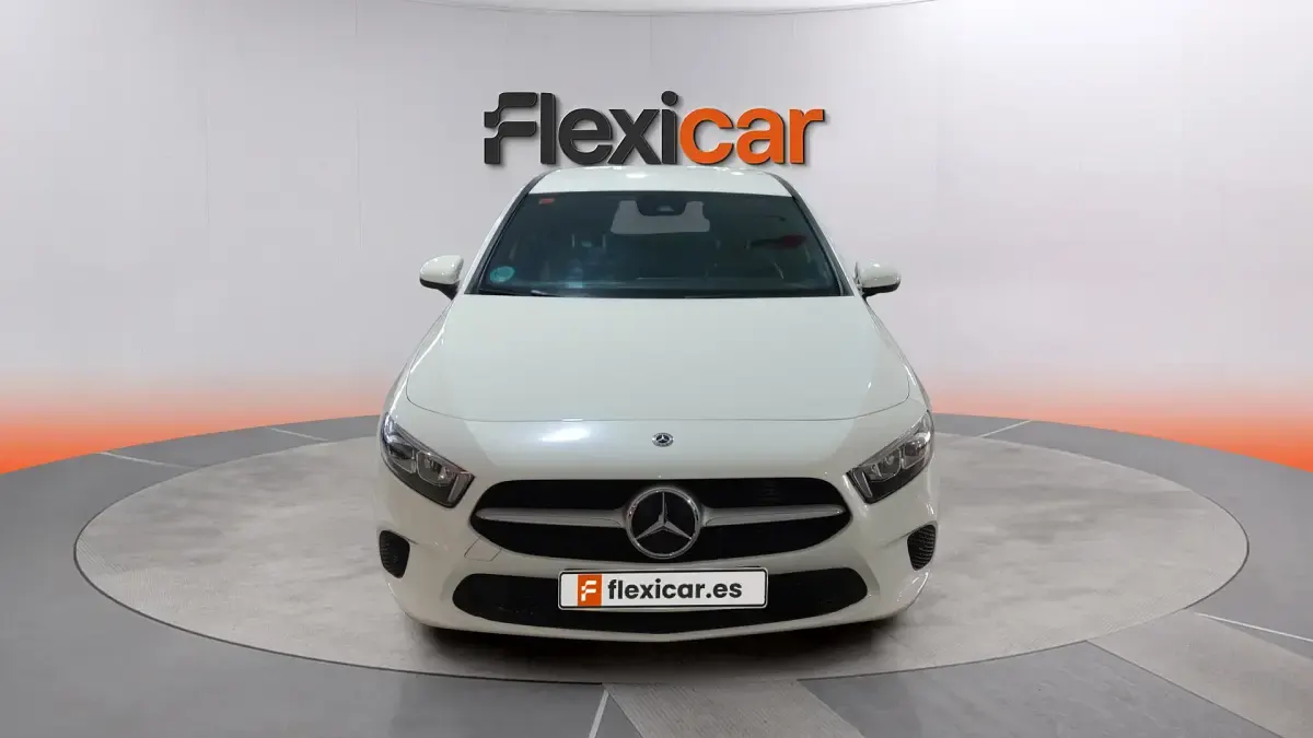Usado Mercedes A180 116 CV (85 kW) 2019 Blanco Berlina