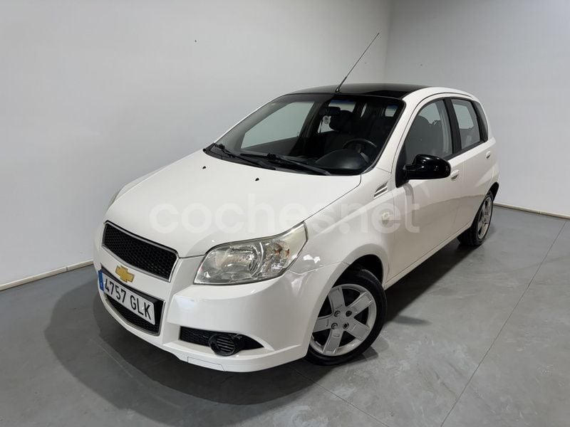 Blanco Usado 2009 Chevrolet Aveo LS Berlina | 5899 € (Precio justo) - Imagen 1/4