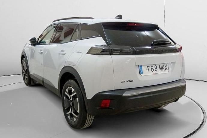 Usado Peugeot 2008 Allure 101 CV (74 kW) 2023 SUV