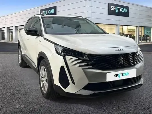 Usado Peugeot 3008 Active 130 CV (95 kW) 2021 SUV