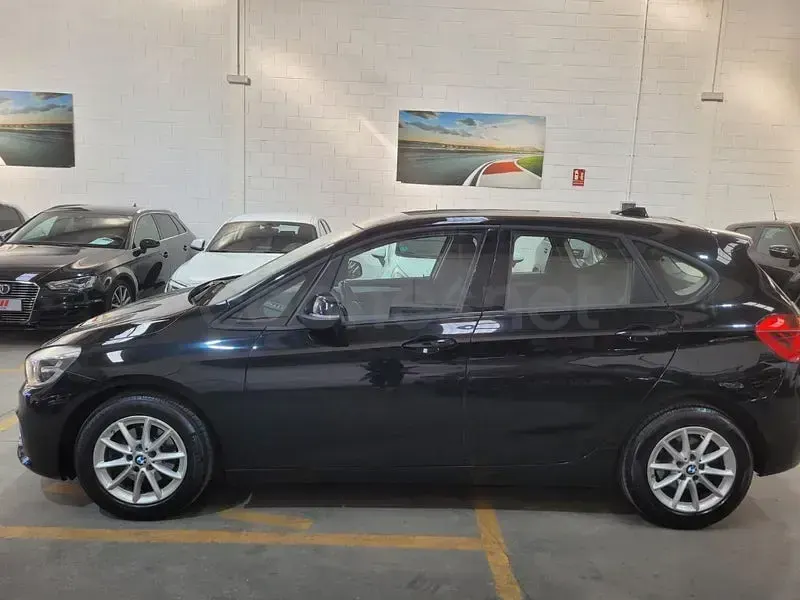 Usado BMW 216 Active Tourer Comfort Edition 116 CV (85 kW) 2015 Negro Monovolumen