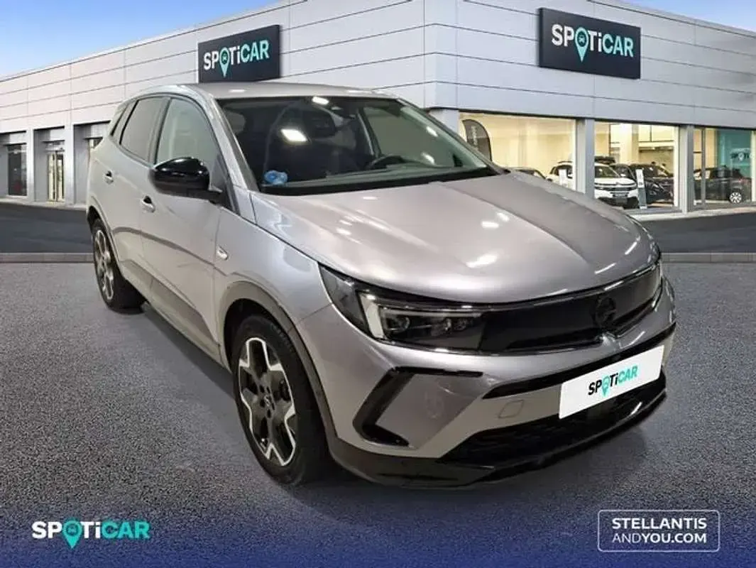 Usado Opel Grandland X 226 CV (166 kW) 2024 Gris SUV