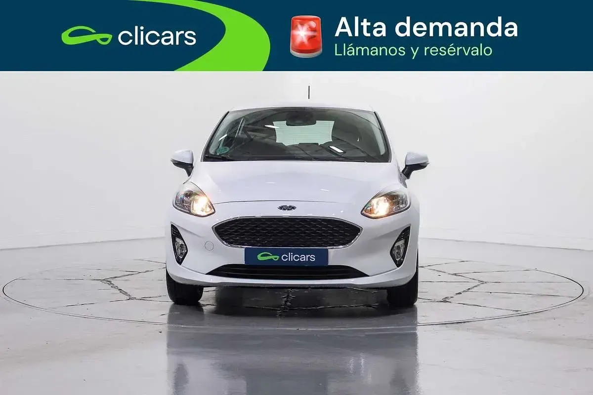 Usado Ford Fiesta Trend 75 CV (55 kW) 2020 Blanco Utilitario