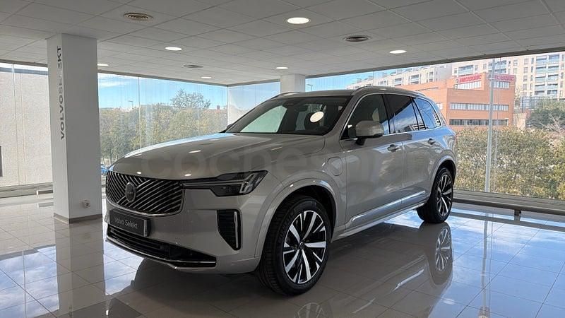Usado Volvo XC90 Core 455 CV (334 kW) 2025 Gris / plata SUV