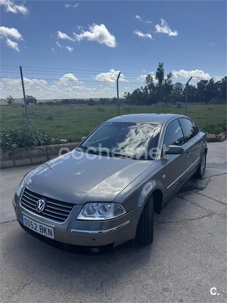 Usado 2001 VW Passat Highline Familiar | 1500 € - Imagen 1/4