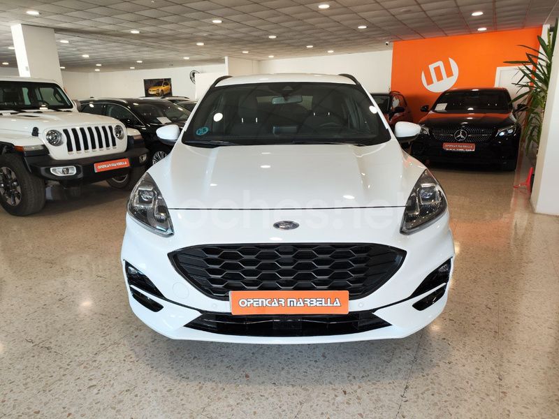 Usado Ford Kuga ST-Line 150 CV (110 kW) 2022 Blanco SUV