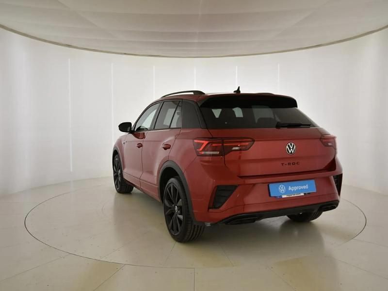 Usado VW T-Roc R-line 150 CV (110 kW) 2025 Rojo SUV