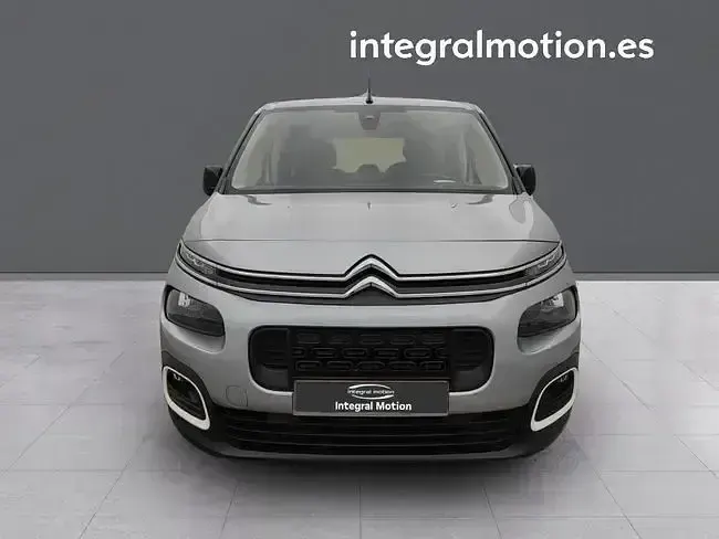Usado Citroën Berlingo Feel 102 CV (75 kW) 2022 Gris Monovolumen