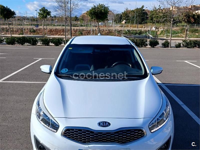 Usado Kia Ceed GT 90 CV (66 kW) 2018 Blanco Berlina