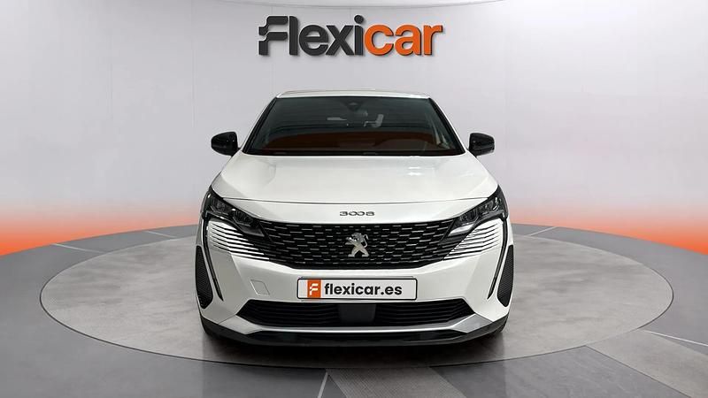 Usado Peugeot 3008 Allure 131 CV (96 kW) 2023 Blanco Monovolumen