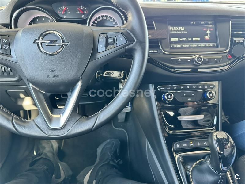Blanco Usado 2017 Opel Astra Dynamic Berlina | 17.000 € - Imagen 1/4