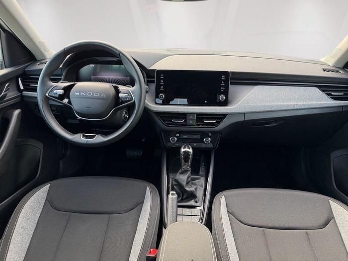 Usado Skoda Kamiq Selection 115 CV (84 kW) 2025 Blanco SUV