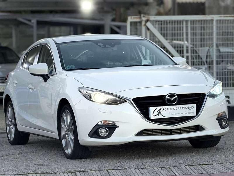 Usado Mazda 3 Luxury 150 CV (110 kW) 2014 Negro Utilitario