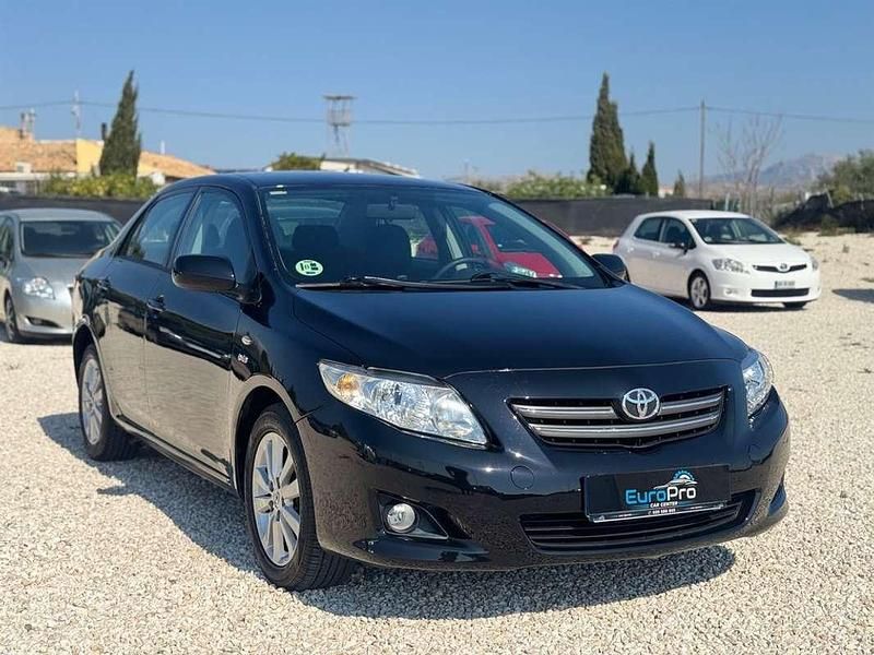 Begagnad Toyota Corolla Active 90 HK (66 kW) 2007 Svart Sedan