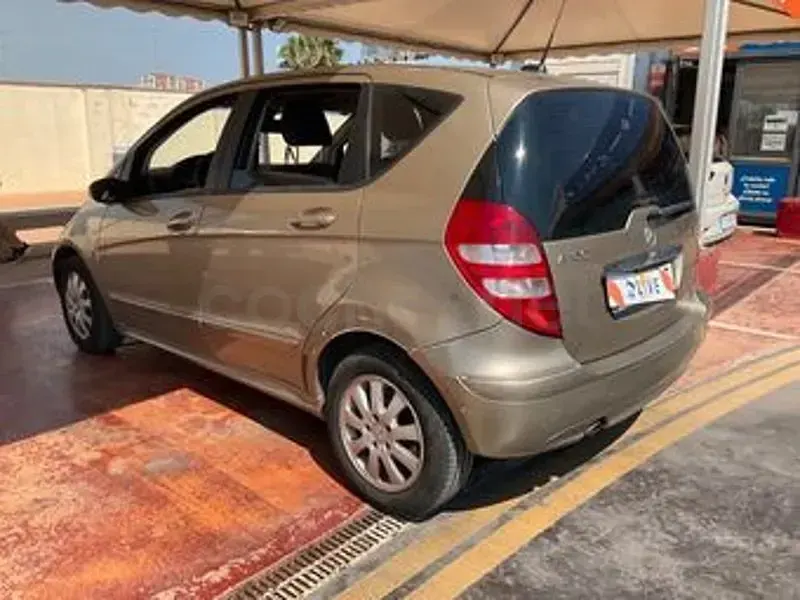 Usado Mercedes A150 Elegance 95 CV (69 kW) 2006 Gris / plata Monovolumen