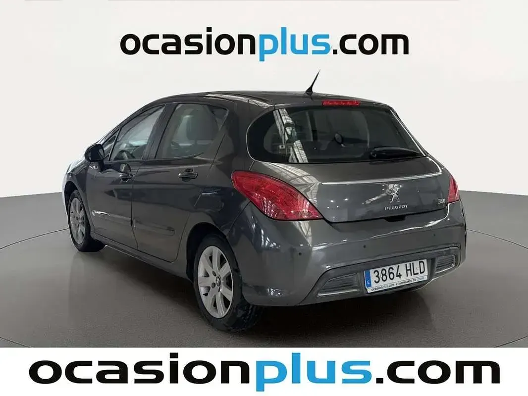 Usado Peugeot 308 Active 120 CV (88 kW) 2012 Gris Utilitario