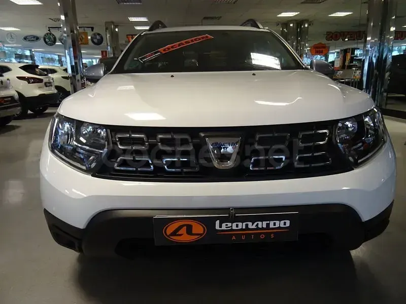 Begagnad Dacia Duster Essentiel 90 HK (66 kW) 2021 Vit SUV