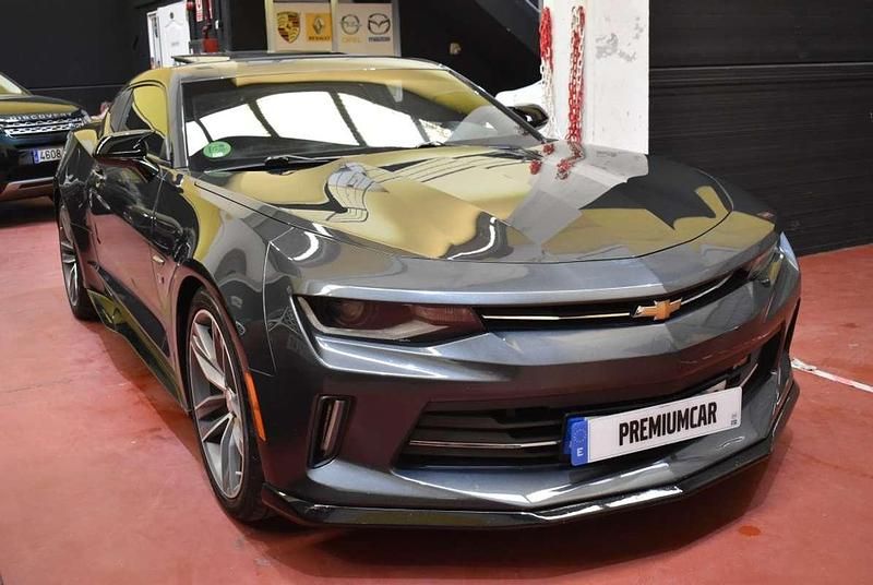 Usado Chevrolet Camaro 340 CV (250 kW) 2018 Gris Coupe