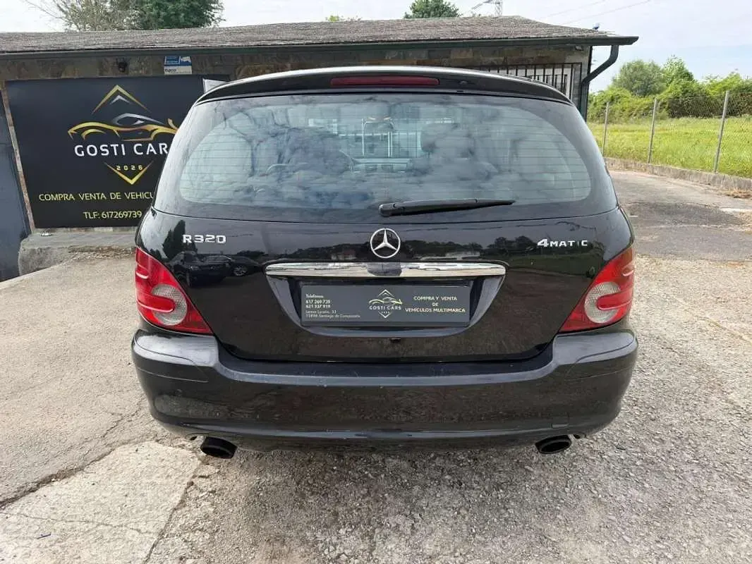 Usado Mercedes R320 224 CV (164 kW) 2007 Negro Monovolumen