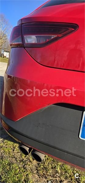 Usado Seat Leon FR 180 CV (132 kW) 2014 Rojo Berlina