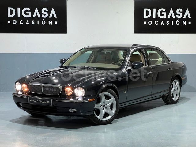 Negro Usado 2008 Jaguar XJ6 Executive Berlina | 24.900 € - Imagen 1/4