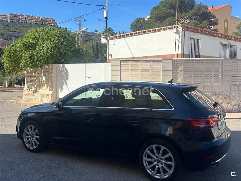 Azul Usado 2017 Audi A3 Sportback Design Berlina | 15.000 € (Buen precio) - Imagen 1/4