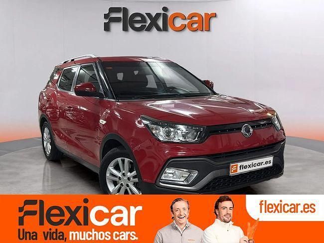 Usado Ssangyong (KGM) XLV Limited 115 CV (84 kW) 2017 Rojo SUV