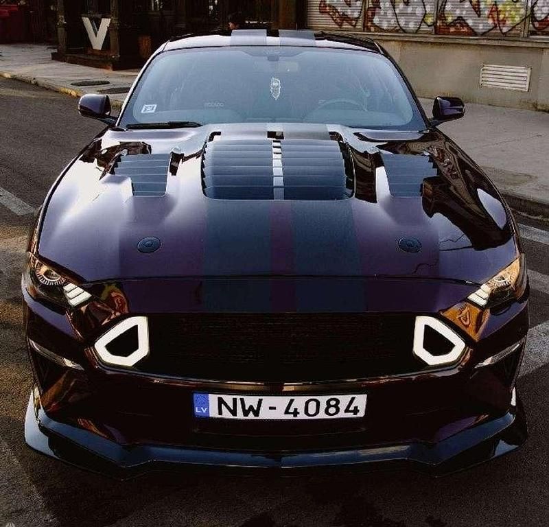 Burdeos Usado 2018 Ford Mustang GT Coupe | 39.933 € (Precio justo) - Imagen 1/4