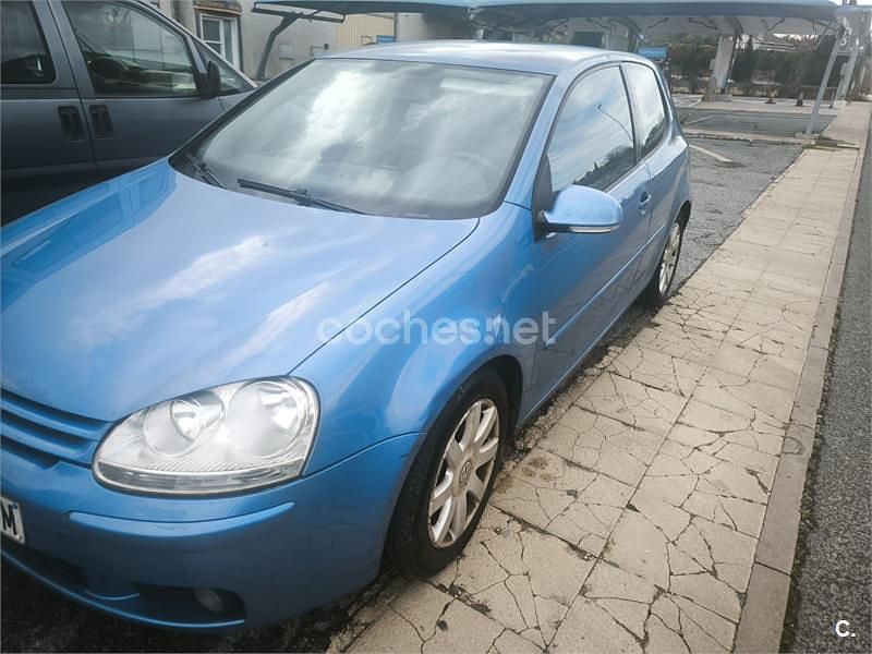 Azul Usado 2004 VW Golf IV Sportline Berlina | 2400 € (Buen precio) - Imagen 1/4