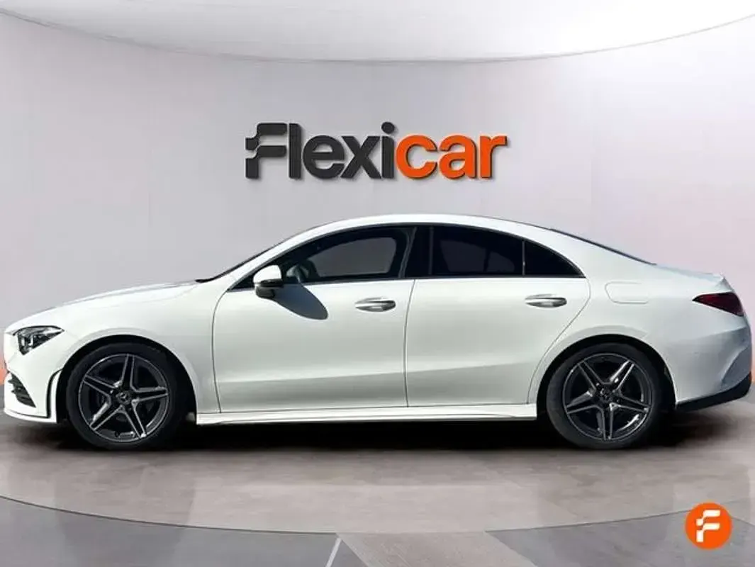 Usado Mercedes CLA180 136 CV (100 kW) 2022 Blanco Coupe